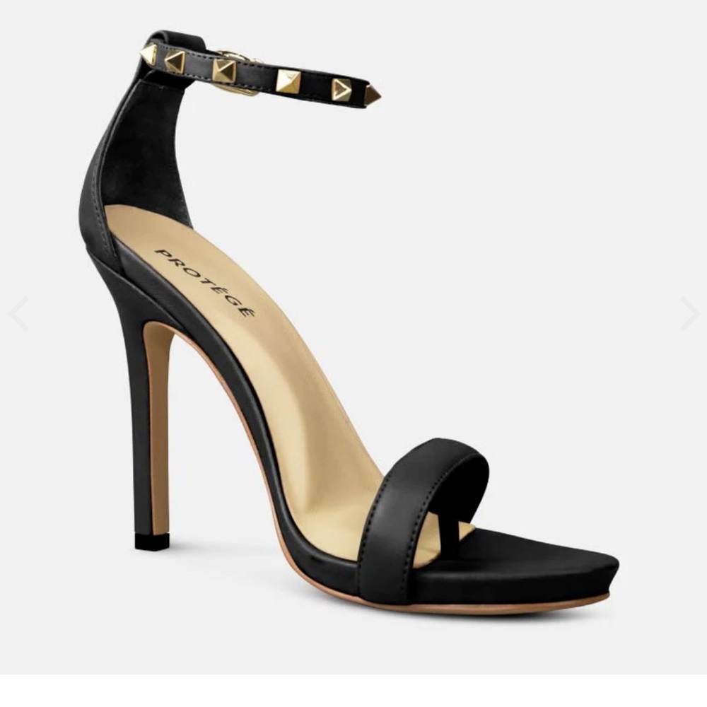 PROTEGÉ Heels// Never worn// comes with box and extra straps// real leather//